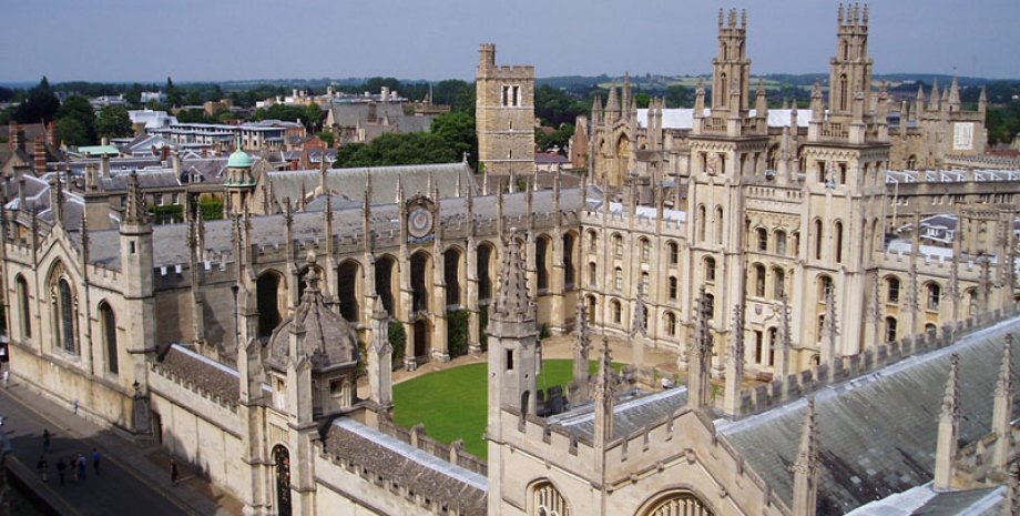 Оксфордский университет / Фото: ФMiroland.com