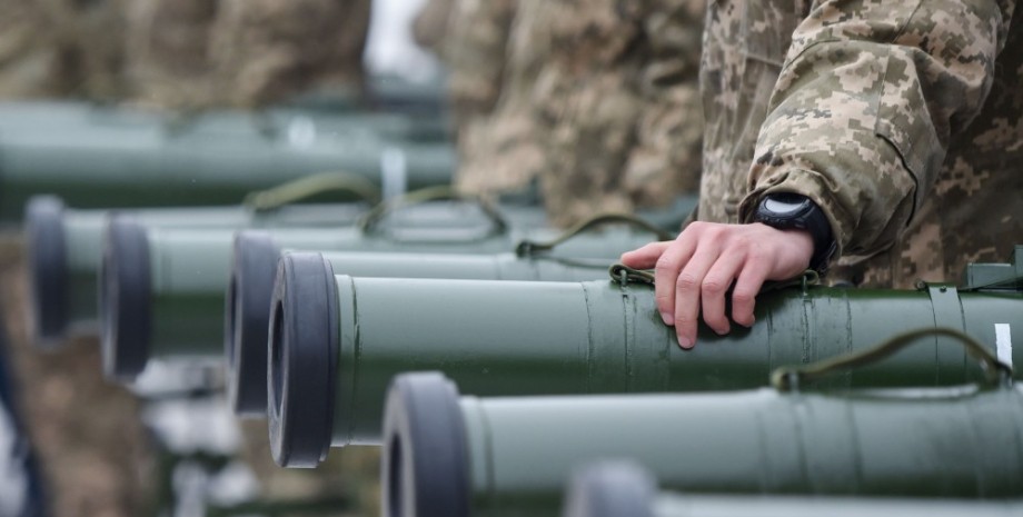 Поставки оружия Поставки оружия, военная помощь,