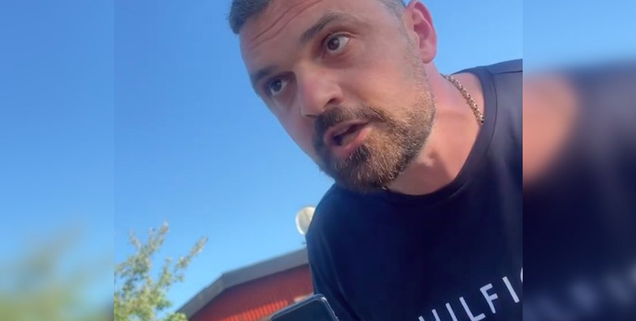 Розлючений чоловік образив українську журналістку