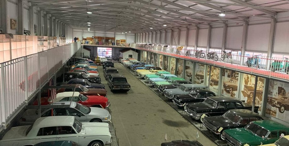 музей Колеса истории, автомузей Киева, киевский автомузей, музей ретро-авто