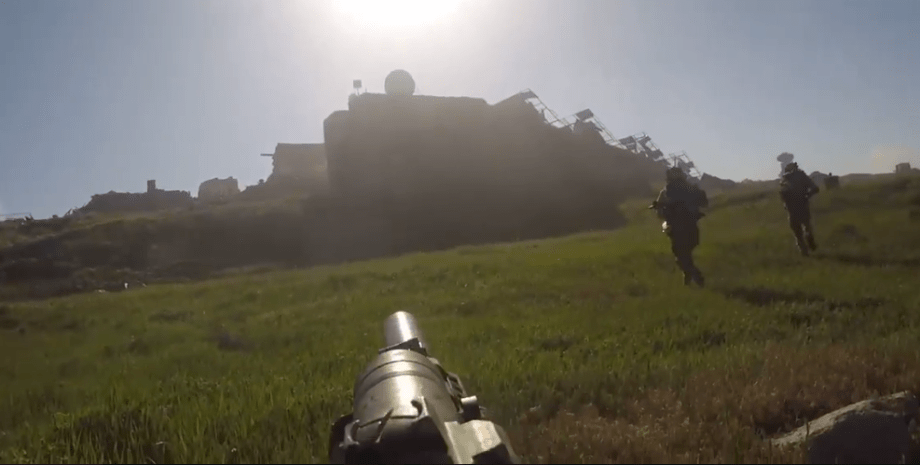 The published video shows how Ukrainian defenders are planted from helicopters o...
