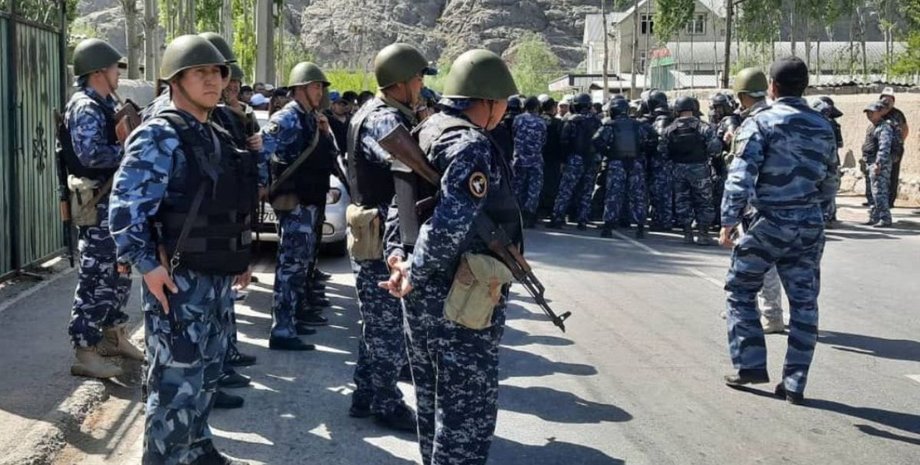 Киргизия, Таджикистан, конфликт, силовики, перестрелка