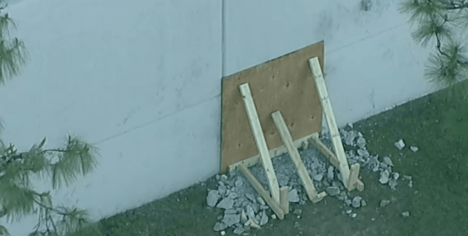 В США ограбили хранилище на $30 млн, громкое ограбление, украли миллионы, проникли в хранилище, унесли из хранилища $30 млн