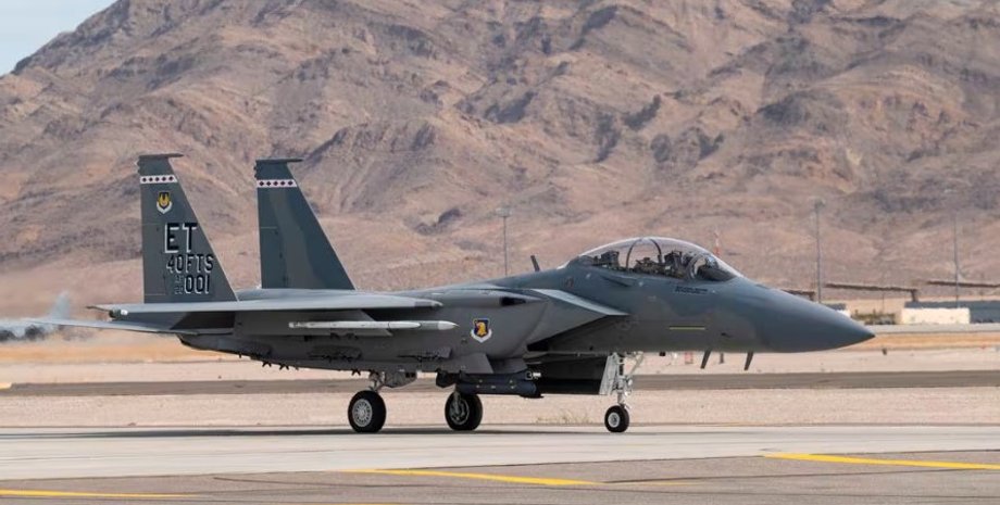 Американский истребитель F-15EX Eagle II