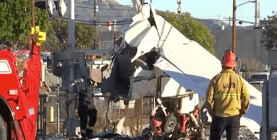 Обломки, самолет, Cessna 172.