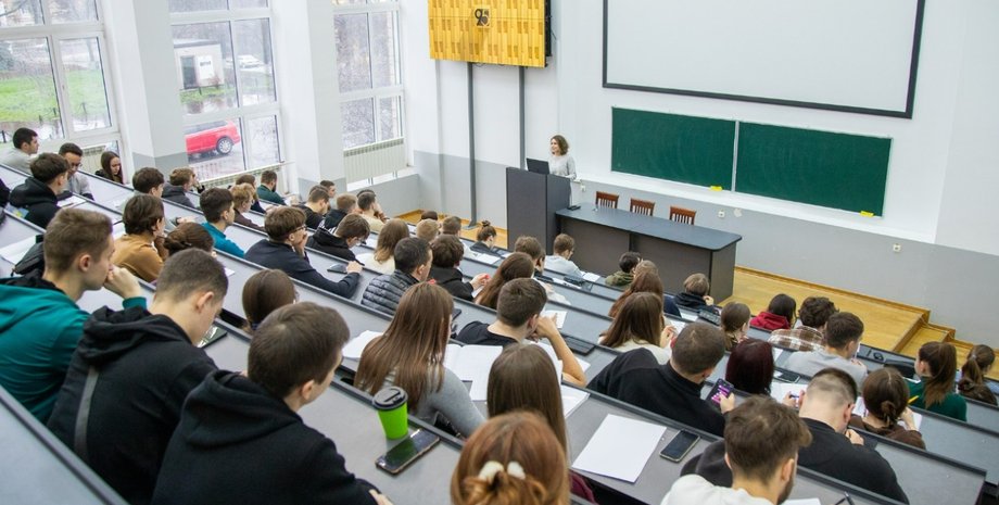 Стипендии в Украине Свириденко