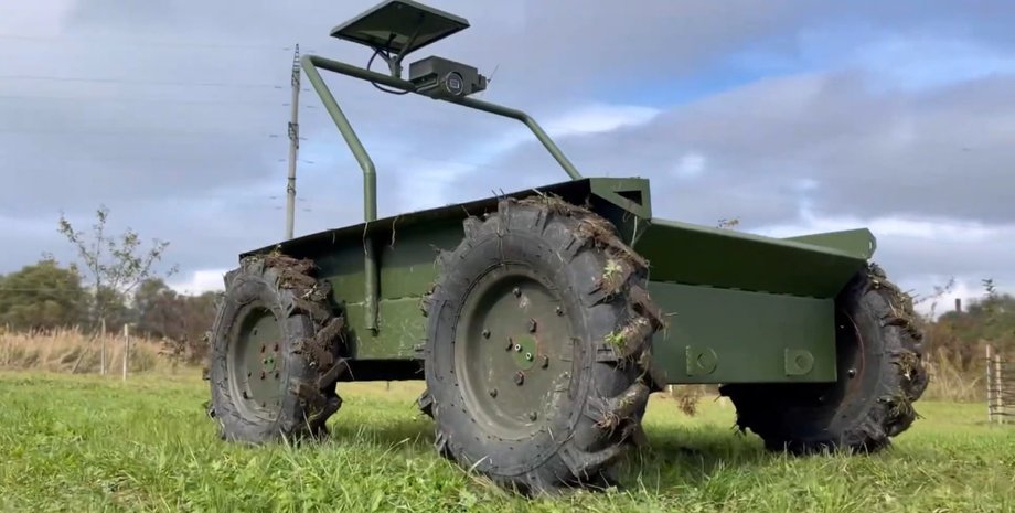 Наземний дрон Tarantul Cargo