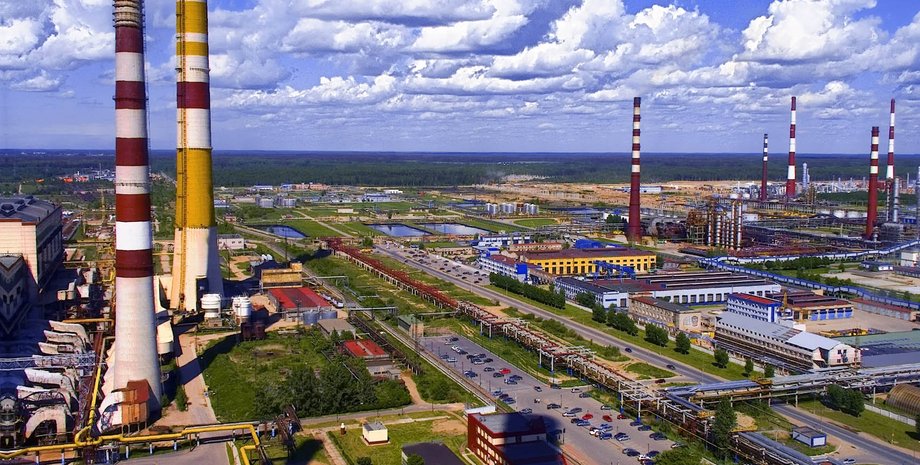 Кіриський нафтопереробний завод "Кіришінефтеоргсинтез"