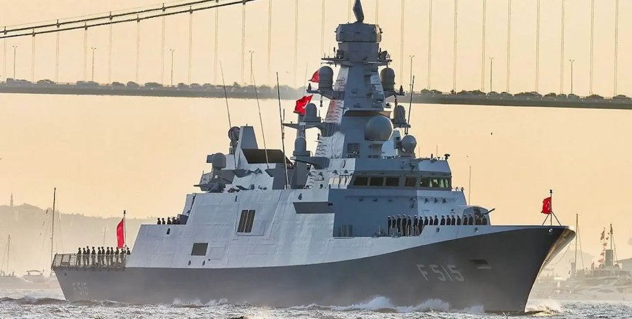 TCG Istanbul турецькі фрегати