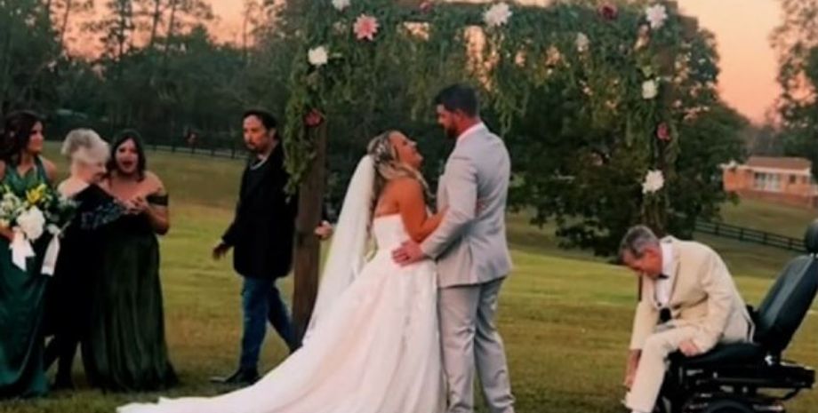 Курйозний момент на весіллі, шлюб, церемонія одруження, подруга нареченої, цікавинки, неймовірні історії з життя