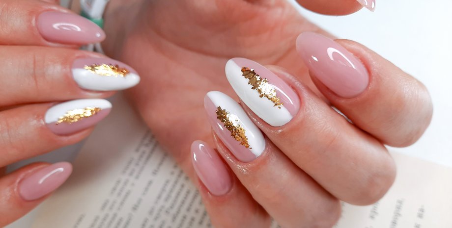 золотой маникюр