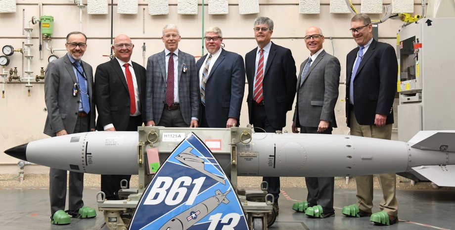 авіабомба B61-13