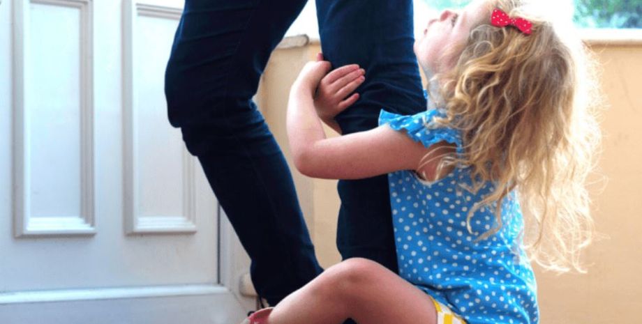 Мама сняла на видео, как ее дочь тайно ест кетчуп, смешные моменты из жизни, интересные истории, юмор