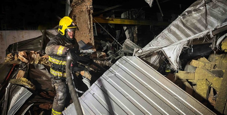 Российское вторжение, атака БПЛА, Киев, Киевская область, спасатели, ГСЧС, война РФ против Украины