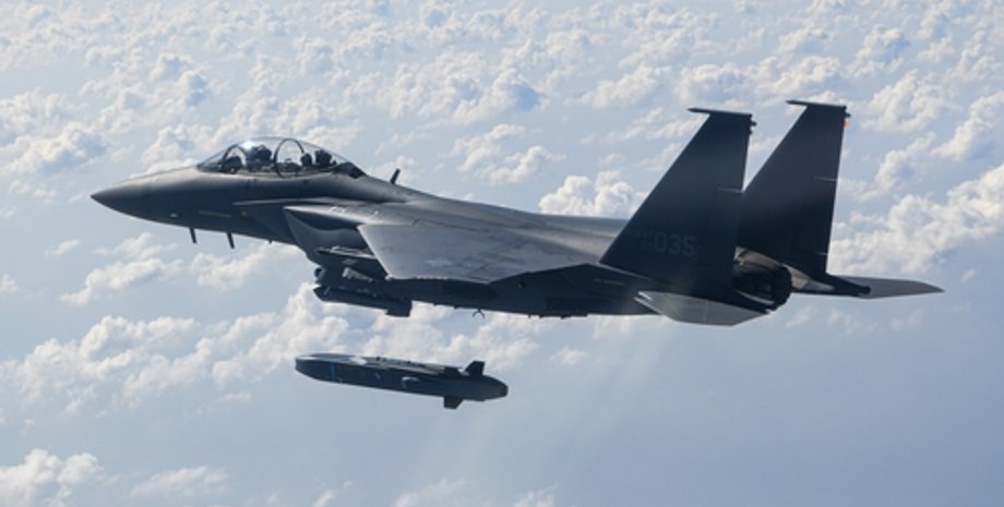 Винищувач F-35 з ракетою Taurus