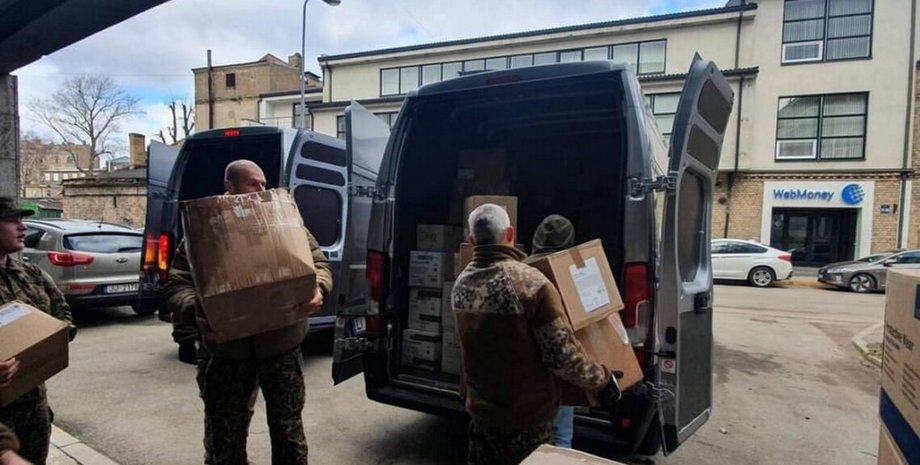 Гуманитарный груз оформляли на таможне