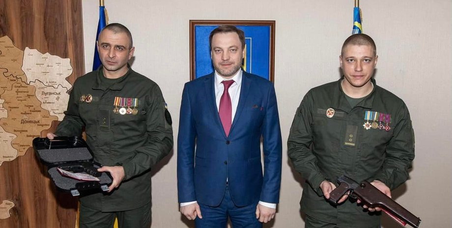 Наградное оружие изъяли у Кивы