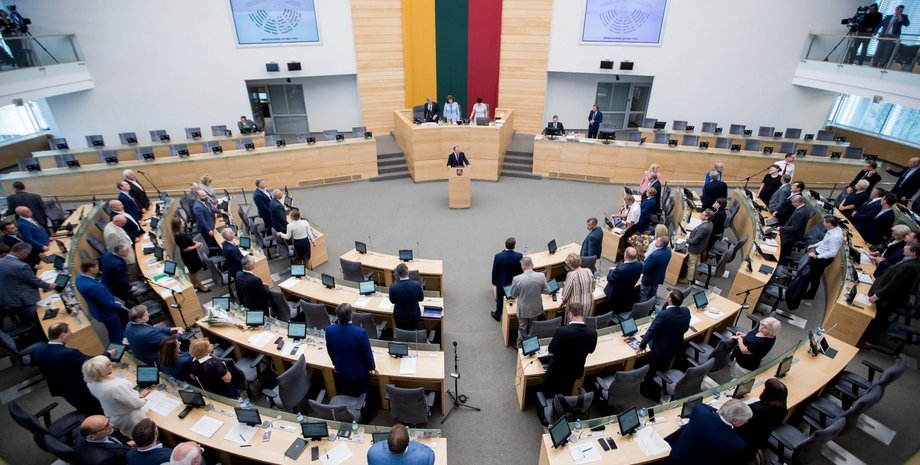 Сейм Литвы, угроза независимости Литвы, Матас Малдейкис