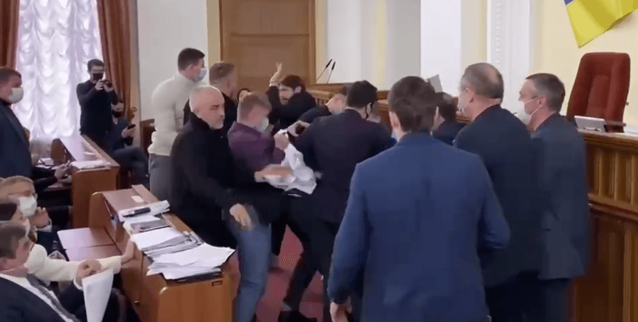 партия шария, нацкорпус, депутаты, драка, харьковский горсовет, сессия, репрессии