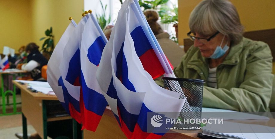 референдум херсон, псевдореферендум, избирательная комиссия, женщина