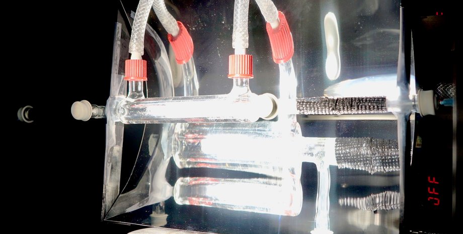 Генератор, топливо, солнечная энергия, углекислый газ, фото