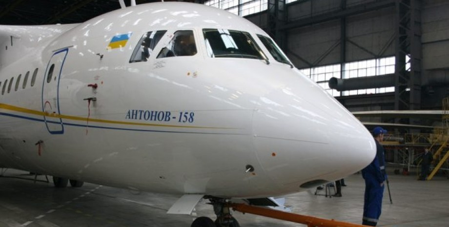 Ан-148, антонов