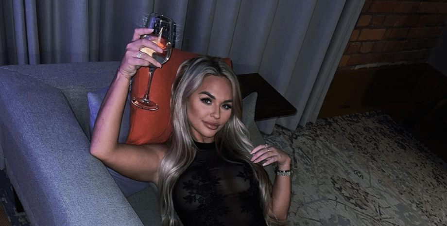 OnlyFans, модель OnlyFans, звезда OnlyFans, Эмили Рэй