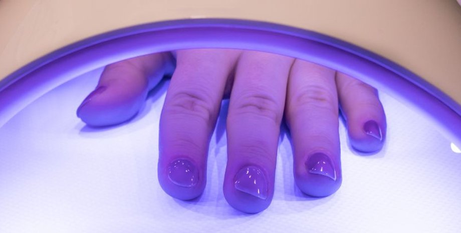уф лампа, ногти, маникюр