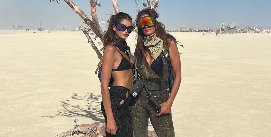 Синди Кроуфорд, Кайя Гербер, Burning Man, день рождения