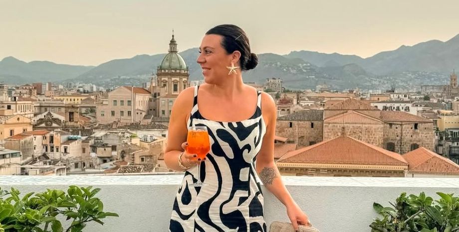 Жінка купила дешевий квиток на літак і полетіла до Греції, як їй вдалось відпочити за невеликі гроші