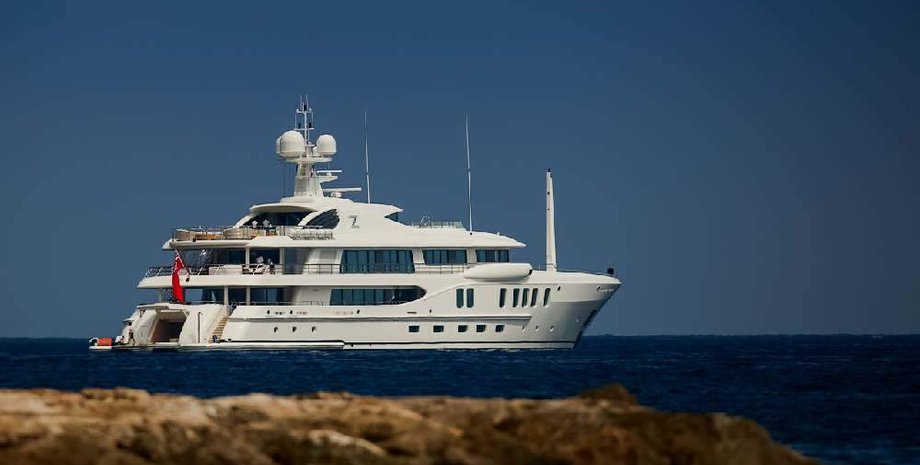 яхта жеваго