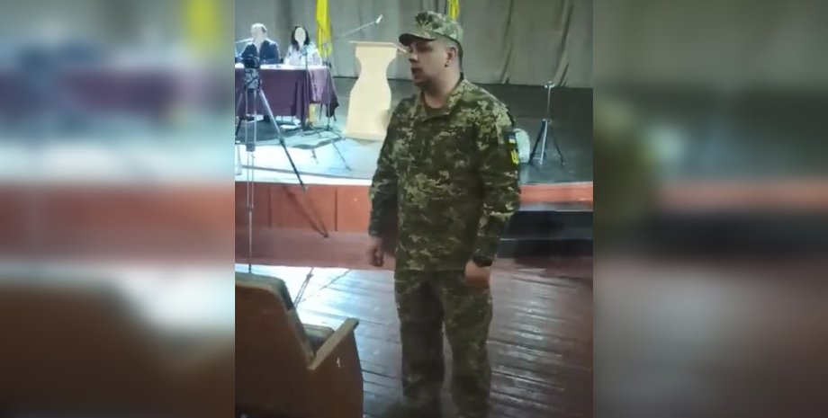 Вручение повесток ТЦК, Черкасский ТЦК повестки, мобилизация в Украине, повестки ТЦК Черкассы, повестки ТЦК, военкомы, повестки горсовет