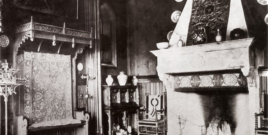 "Готический" камин в особняке Ханенко. Начало ХХ в.