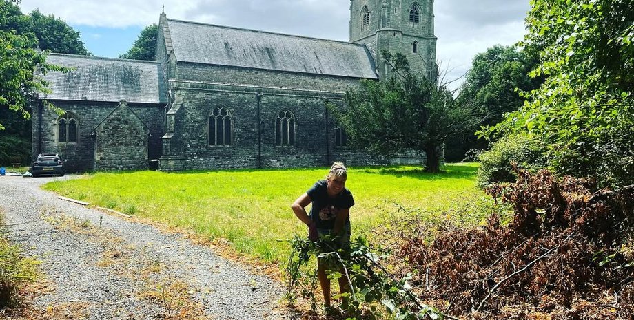 Пара перетворила церкву XII століття на житловий будинок Церкву XII століття перетворили на будинок