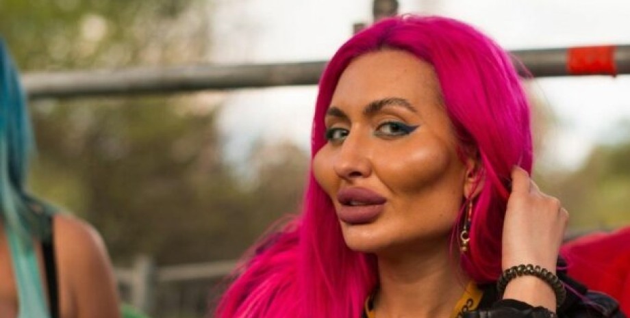 Анастасія Покрещук Анастасія Покрещук, Покрещук, блогерка, великі щоки, великі вилиці