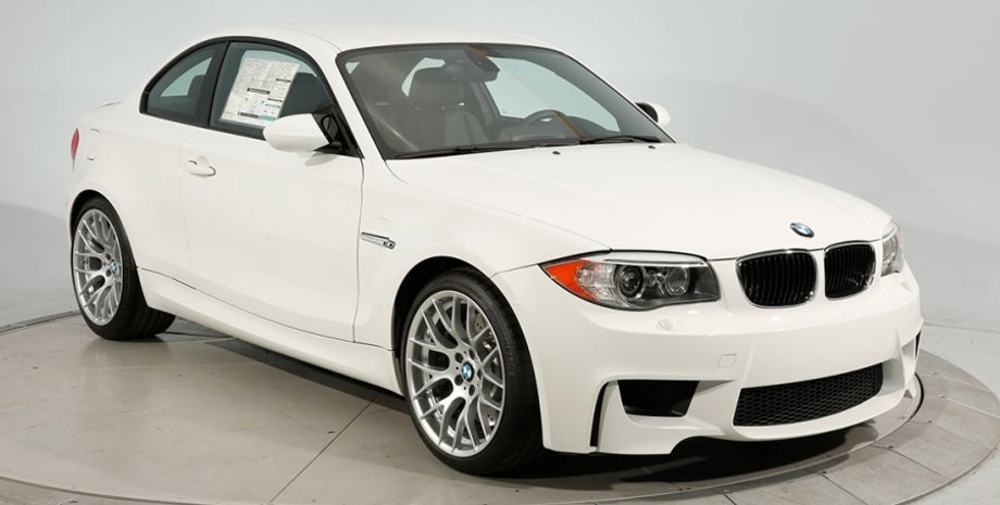 спорткар BMW 1M 2011, BMW 1M, BMW 1 Series M Coupe, BMW 1M 2011, спорткар BMW