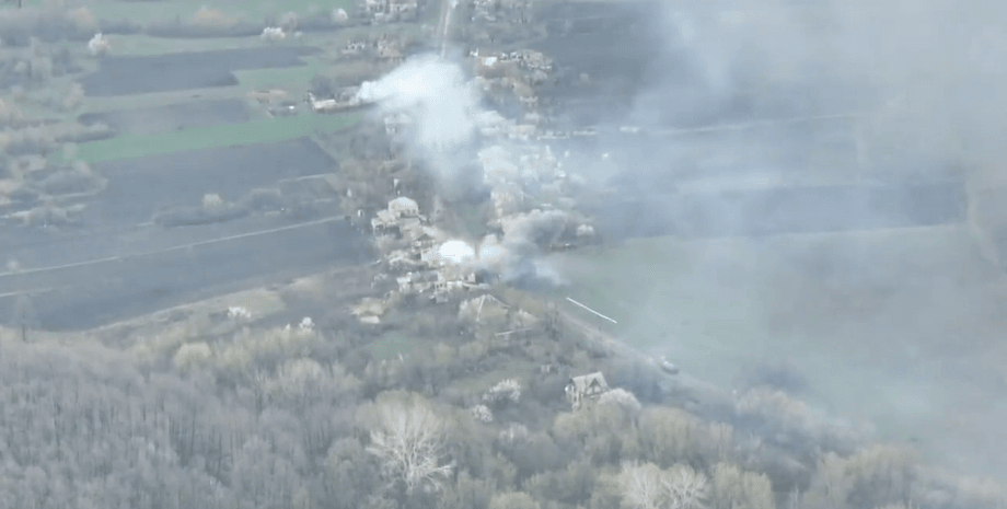 бой бтр против танка