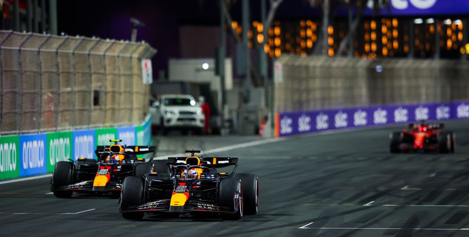 Дубль Ред Булл на гран-при Саудовской Аравии