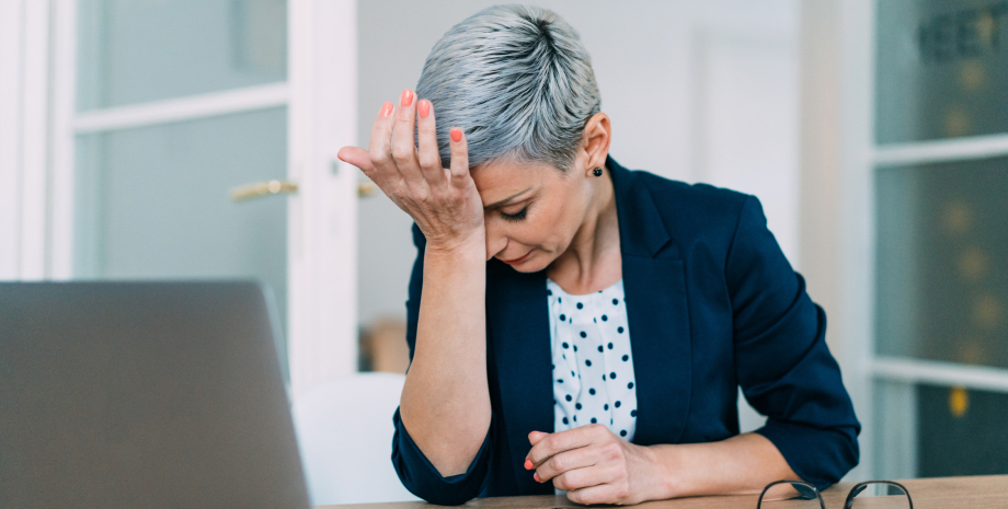 як подолати вигорання і чи варто змінити роботу зміна роботи, вигорання на роботі, офісна робота, дистанційна робота