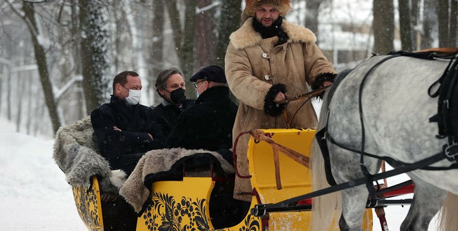 Эммануэль Бонн, Йенс Плетнер, сани, переговоры, нормандский формат