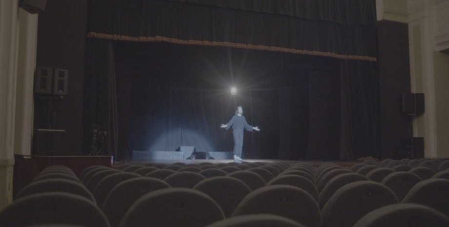 Домогательства к студенткам секс скандал, домогательства к студенткам, домогательства университет, домогательства театральный университет Карпенко-Карого, секс скандал в Карпенко Карого, студентки Андрей Белоус