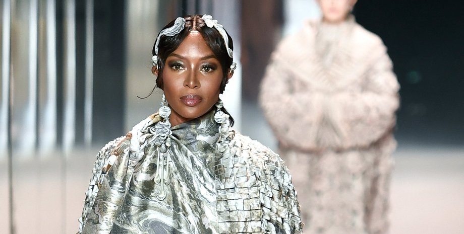 Наоми Кэмпбелл на показе Fendi