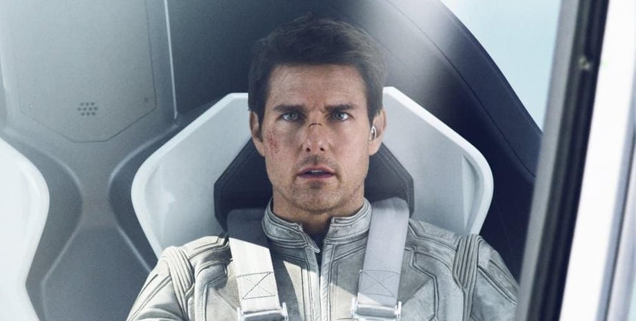 Том Круз у фільмі Облівіон