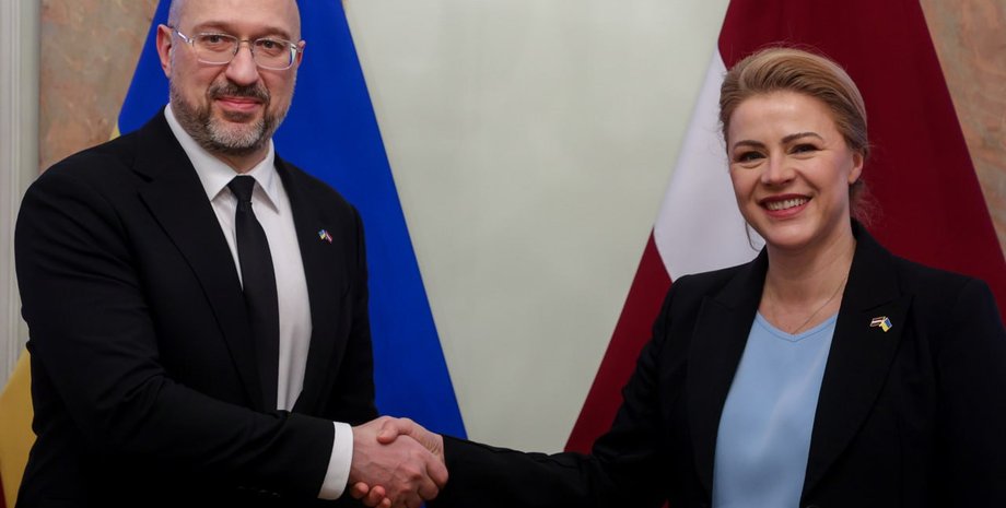 Денис Шмигаль, Евіка Сіліня