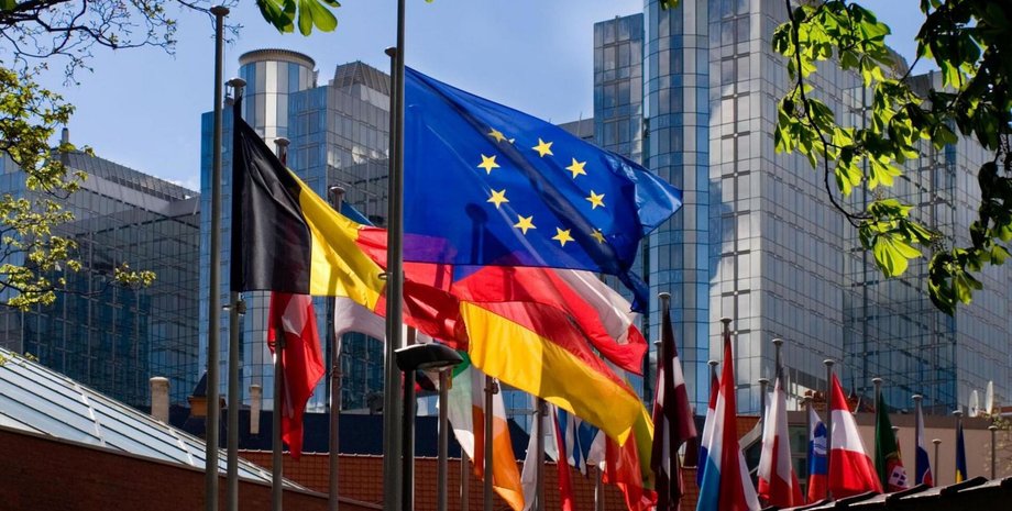 Евросоюз, пленарное заседание Европарламента, Страсбург, финансовая помощь Украине