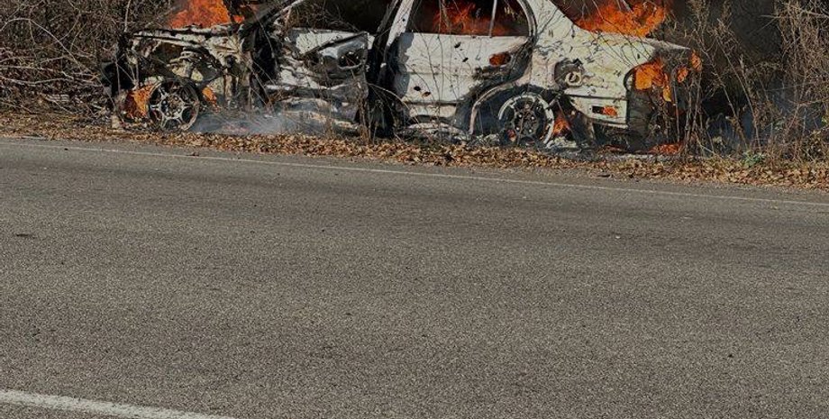 РФ обстріл Херсона, Херсон жертва РФ, Херсон авто згоріло, Херсон наслідки обстрілу