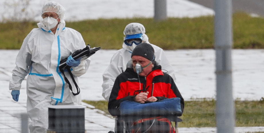 коронавирус, пациент, врачи, улица