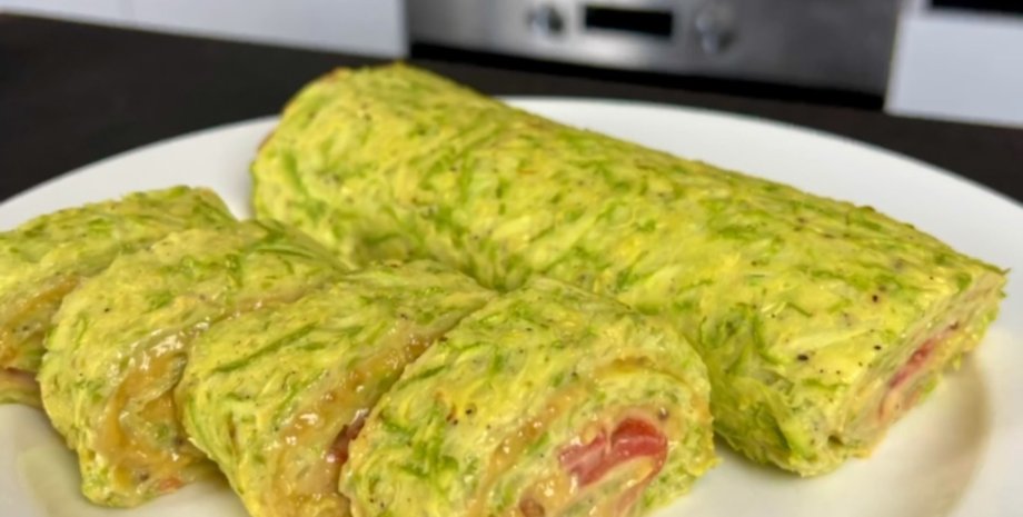 рулет із кабачків, цезар, соус цезар