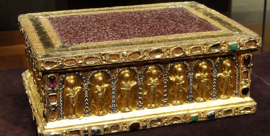 Прусское государство, еврейские арт-дилеры, средневековые артефакты, Герман Геринг, Семи Розенберг, принудительная продажа, международное право, Берлинский музей, кража произведений искусства, коллекция произведений искусства, музейная коллекция,