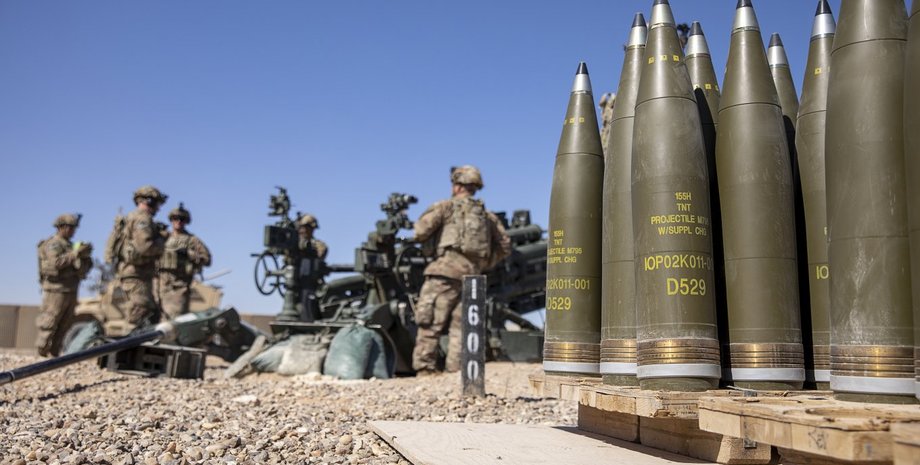 Белый дом подтвердил, что США приостановили поставки вооружения Украине